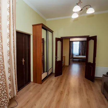 Apartamento на шептицьких