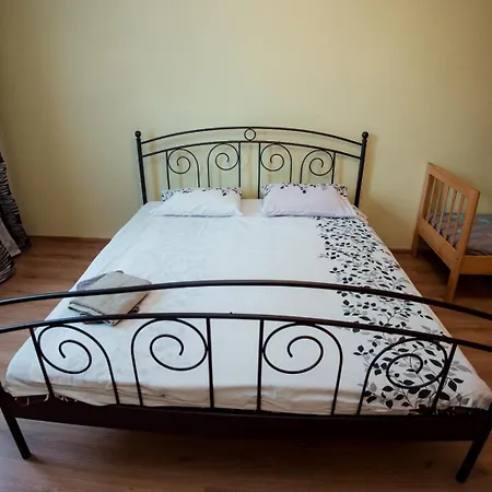 на шептицьких Apartment *
